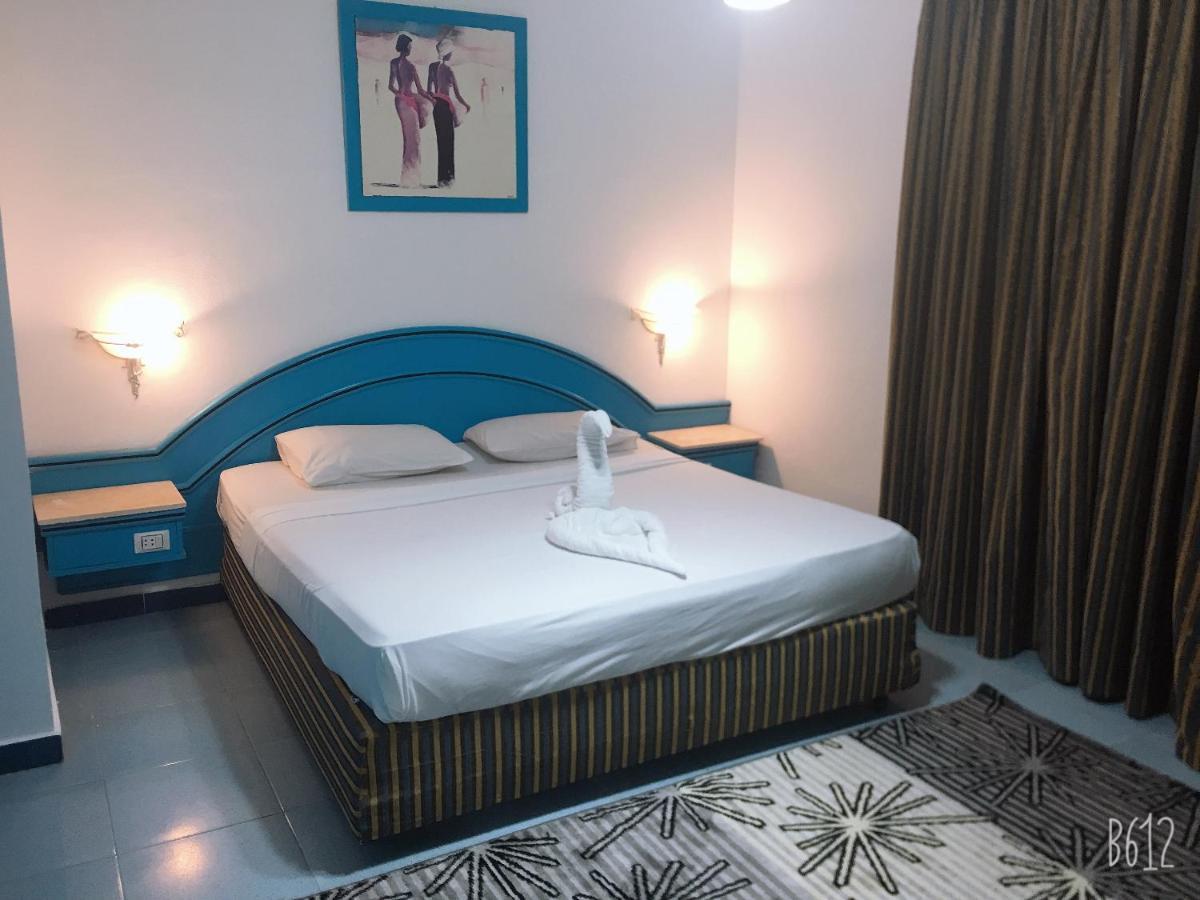 Lilly Land Resort Chalets Hurghada Exteriör bild