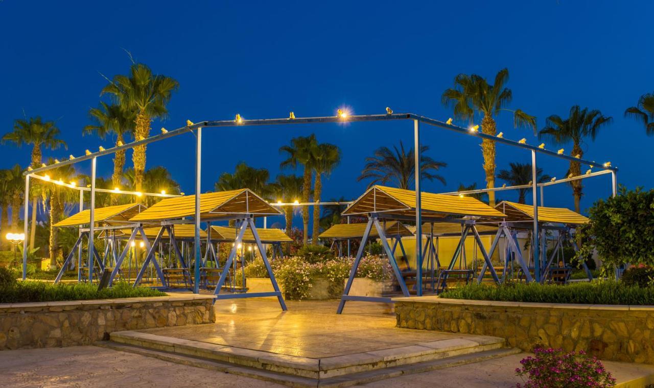 Lilly Land Resort Chalets Hurghada Exteriör bild